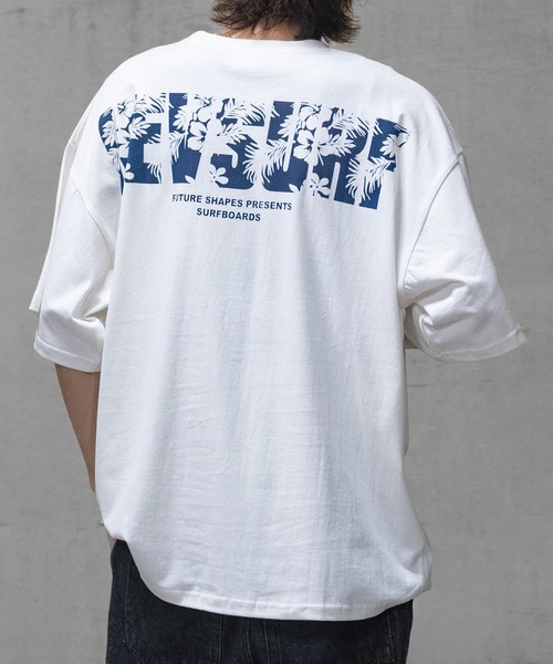 JOHN'S CLOSET（ジョンズクローゼット）の「【40I】バックロゴプリント オーバーサイズ Tシャツ（Tシャツ/カットソー・メンズ・ホワイト系1/ホワイト系2/ブラック系1/グレー系1/ブラック系2/ベージュ系1/グリーン系1/ピンク系1/オレンジ系1/オレンジ系2/ブルー系1/ベージュ系2/ライトグリーン系1/ブラック系3/ホワイト系4/ホワイト系5/ホワイト系3・MEDIUM/LARGE/X-LARGE）」の7枚目の写真