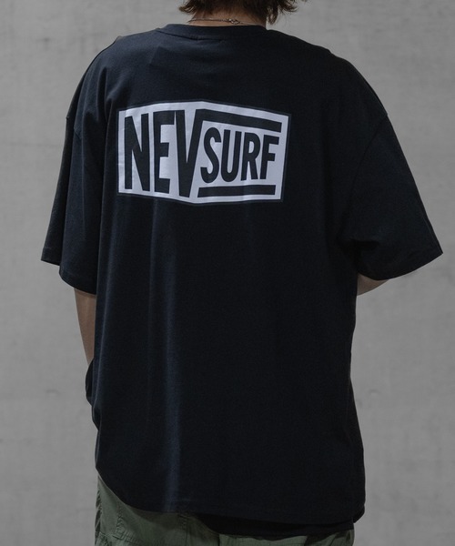 JOHN'S CLOSET（ジョンズクローゼット）の「【40I】バックロゴプリント オーバーサイズ Tシャツ（Tシャツ/カットソー・メンズ・ホワイト系1/ホワイト系2/ブラック系1/グレー系1/ブラック系2/ベージュ系1/グリーン系1/ピンク系1/オレンジ系1/オレンジ系2/ブルー系1/ベージュ系2/ライトグリーン系1/ブラック系3/ホワイト系4/ホワイト系5/ホワイト系3・MEDIUM/LARGE/X-LARGE）」の9枚目の写真