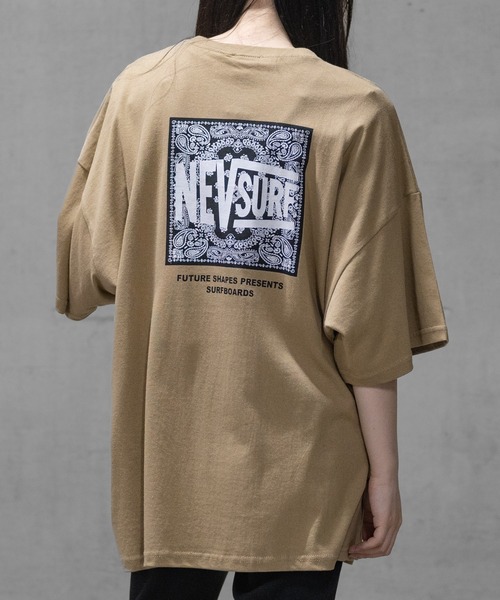 JOHN'S CLOSET（ジョンズクローゼット）の「【40I】バックロゴプリント オーバーサイズ Tシャツ（Tシャツ/カットソー・メンズ・ホワイト系1/ホワイト系2/ブラック系1/グレー系1/ブラック系2/ベージュ系1/グリーン系1/ピンク系1/オレンジ系1/オレンジ系2/ブルー系1/ベージュ系2/ライトグリーン系1/ブラック系3/ホワイト系4/ホワイト系5/ホワイト系3・MEDIUM/LARGE/X-LARGE）」の13枚目の写真