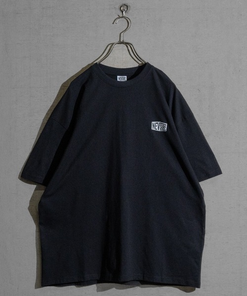 JOHN'S CLOSET（ジョンズクローゼット）の「【40I】バックロゴプリント オーバーサイズ Tシャツ（Tシャツ/カットソー・メンズ・ホワイト系1/ホワイト系2/ブラック系1/グレー系1/ブラック系2/ベージュ系1/グリーン系1/ピンク系1/オレンジ系1/オレンジ系2/ブルー系1/ベージュ系2/ライトグリーン系1/ブラック系3/ホワイト系4/ホワイト系5/ホワイト系3・MEDIUM/LARGE/X-LARGE）」の21枚目の写真