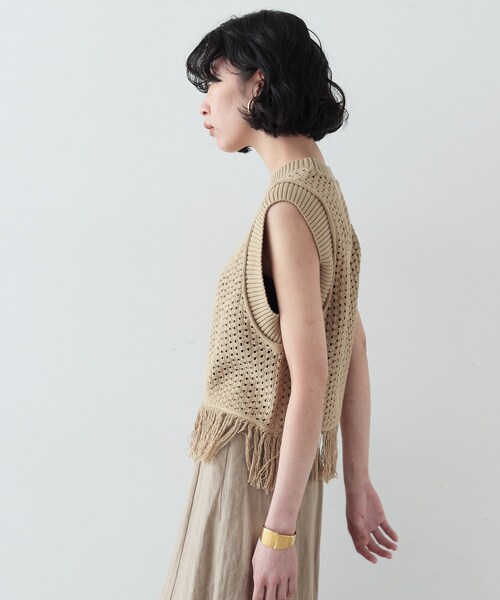 GALLEST(ギャレスト)の「◆アイレットフリンジニット(ニット/セーター・レディース・ブラック/ホワイト系/ベージュ・38)」の20枚目の写真