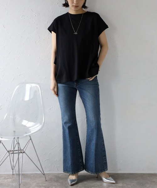 Bonjour Sagan(ボンジュールサガン)の「バックフリルTシャツ(Tシャツ/カットソー・レディース・ブラック/アイボリー・FREE)」の5枚目の写真