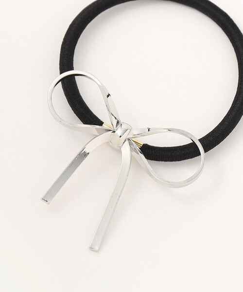 BEAUTY&YOUTH UNITED ARROWS（ビューティーアンドユースユナイテッドアローズ）の「【WEB限定】メタル リボン ヘアゴム（ヘアゴム・レディース・ゴールド/シルバー・FREE）」の5枚目の写真