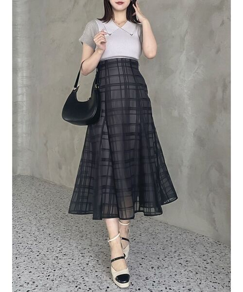 dazzlin(ダズリン)の「エコファースリーブカラーニットトップス(ニット/セーター・レディース・グレー/アイボリー/パープル・FREE)」の17枚目の写真