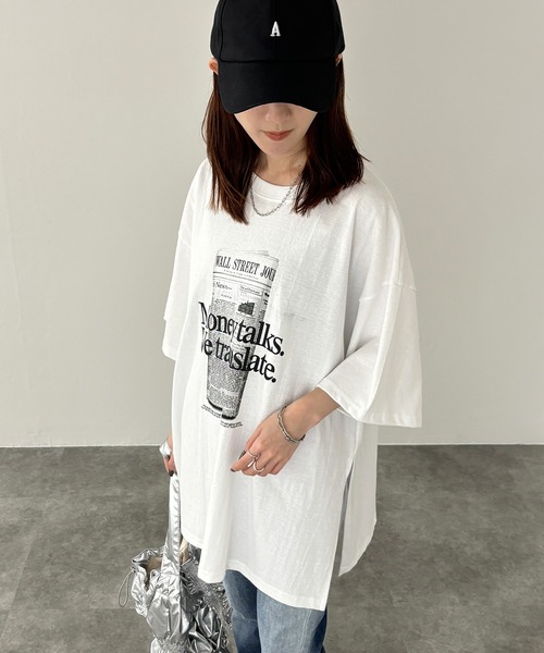 ISOOK（アイスー）の「【ISOOK / アイスー】オーバーサイズプリントTシャツ / ビッグサイズ ロゴT オーバーT スリットT 半袖 ZOZOTOWN限定（Tシャツ/カットソー・レディース・ブラック/ホワイト・FREE）」の2枚目の写真