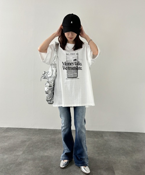 ISOOK（アイスー）の「【ISOOK / アイスー】オーバーサイズプリントTシャツ / ビッグサイズ ロゴT オーバーT スリットT 半袖 ZOZOTOWN限定（Tシャツ/カットソー・レディース・ブラック/ホワイト・FREE）」の3枚目の写真