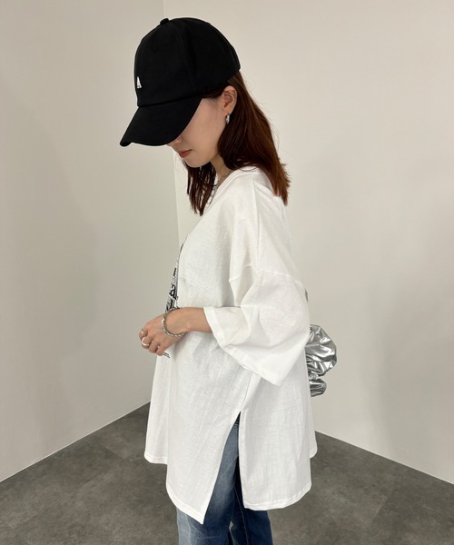 ISOOK（アイスー）の「【ISOOK / アイスー】オーバーサイズプリントTシャツ / ビッグサイズ ロゴT オーバーT スリットT 半袖 ZOZOTOWN限定（Tシャツ/カットソー・レディース・ブラック/ホワイト・FREE）」の17枚目の写真