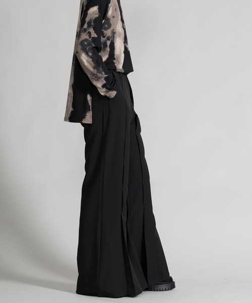 aimoha（アイモハ）の「【aimoha neo】SLEEK PLEATED TROUSERS（スラックス・メンズ・ブラック・MEDIUM/LARGE/X-LARGE）」の14枚目の写真