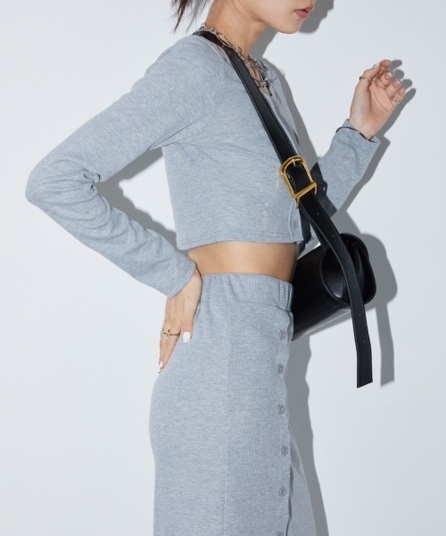 DRWCYS（ドロシーズ）の「カットリブボタンセットアップ（カーディガン/ボレロ・レディース・グレー/ブラック・FREE）」の15枚目の写真