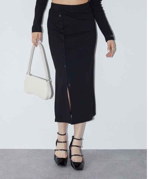 DRWCYS（ドロシーズ）の「カットリブボタンセットアップ（カーディガン/ボレロ・レディース・グレー/ブラック・FREE）」の4枚目の写真