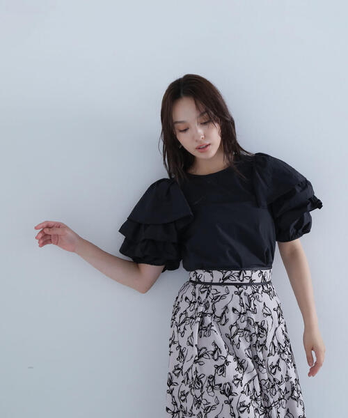 NATURAL BEAUTY BASIC（ナチュラルビューティーベーシック）の「◇ボリュームレイヤースリーブブラウス（シャツ/ブラウス・レディース・ブラック/ホワイト/ダークブラウン・SMALL/MEDIUM）」の16枚目の写真