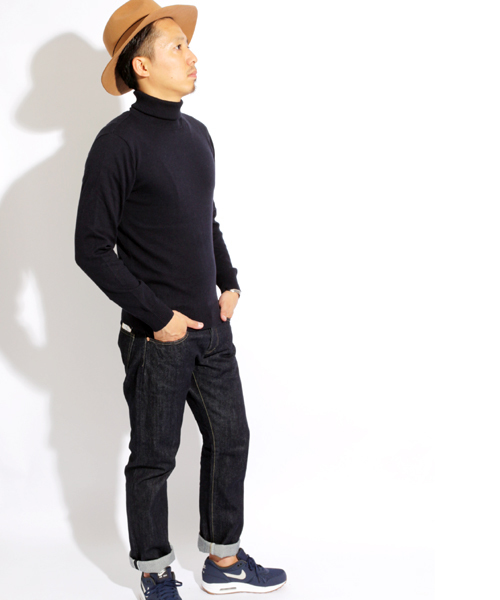 Denime（ドゥニーム）の「カシミアタートルネック（ニット/セーター・メンズ・ネイビー/ホワイト/グレー/ブラック・MEDIUM/X-LARGE/LARGE）」の8枚目の写真