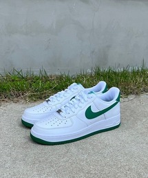 NIKE(�i�C�L)��AIR FORCE 1 `07(�X�j�[�J�[)