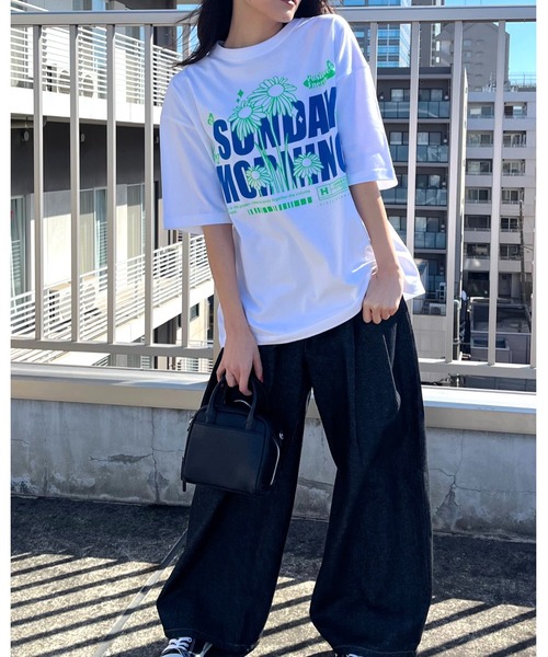RGY(アールジーワイ)の「【RGY】SUNDAY MORNING ビッグシルエットTシャツ (CP)(Tシャツ/カットソー・レディース・ネイビー/ブラック/ホワイト・M/L)」の19枚目の写真