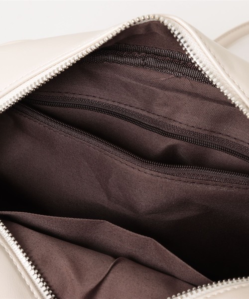apres jour clair（アプレジュールクレア）の「【apres jour clair×ARIAZ】ポケット付きアンダーアームバッグ（ハンドバッグ・レディース・ブラック/ダークブラウン/ホワイト・FREE）」の22枚目の写真