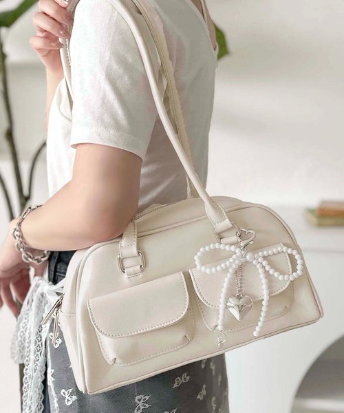 apres jour clair（アプレジュールクレア）の「【apres jour clair×ARIAZ】ポケット付きアンダーアームバッグ（ハンドバッグ・レディース・ブラック/ダークブラウン/ホワイト・FREE）」の5枚目の写真