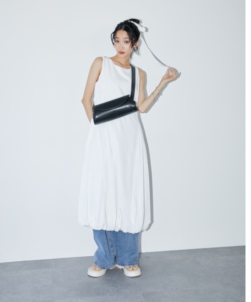 DRWCYS（ドロシーズ）の「トングボリュームサンダル（サンダル・レディース・ブラック/ホワイト・MEDIUM/LARGE）」の13枚目の写真