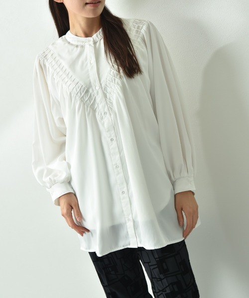 INTERPLANET（インタープラネット）の「デシンＶ切替タック長袖ブラウス（シャツ/ブラウス・レディース・オフホワイト/ブラック・FREE）」の15枚目の写真