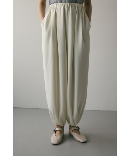 STYLEMIXER(スタイルミキサー)の「コンフォートバルーンパンツ(その他パンツ・レディース・ブルー/アイボリー/ブラック・SMALL/MEDIUM)」の2枚目の写真