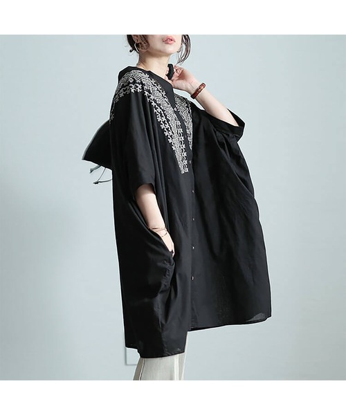 美品　大きいサイズ44 トゥービーシック　刺繍チュニック　日本製 セール】 TO BE CHIC (大きいサイズ) / トゥー ビー シック