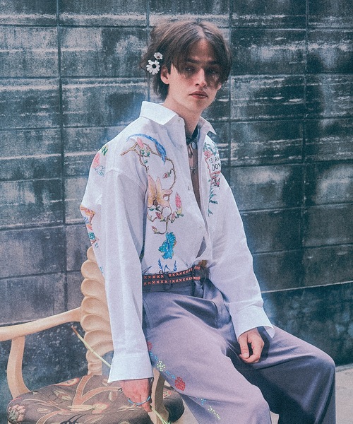 amok(アモク)の「HAND-PAINT SHIRT(シャツ/ブラウス・メンズ・ホワイト/ブルー・S/M/L)」の2枚目の写真