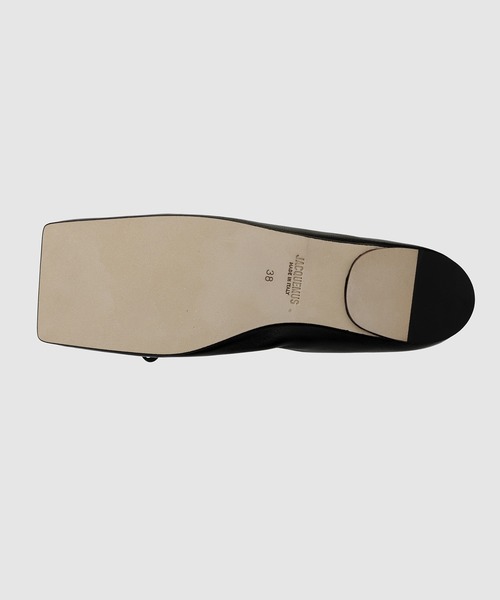 JACQUEMUS(ジャックムス)の「LES BALLERINES BALLET(バレエシューズ・レディース・ブラック・36/37/38/39)」の4枚目の写真