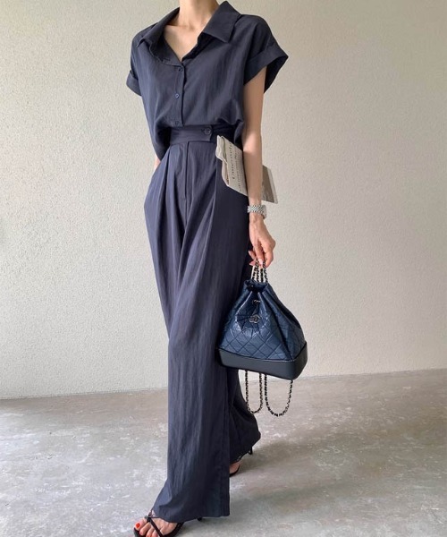 AMELY(エミリー)の「【セットアップ】シャツ&タックパンツのセットアップ/着回し自在/ストレスフリー(セットアップ・レディース・ブラック/ネイビー/ベージュ・L/M)」の13枚目の写真
