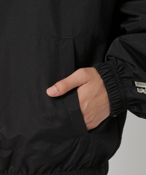 Russell Athletic（ラッセルアスレティック）の「【Russell Athletic】ナイロントレーニングジャケット（ナイロンジャケット・メンズ・カーキ/ブラック/グレー・LARGE）」の4枚目の写真