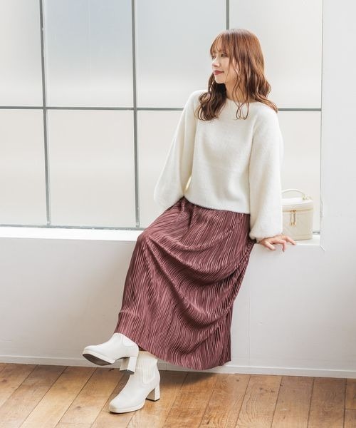 mysty woman（ミスティウーマン）の「ソフトフェザーボートネックプルオーバー　200953（ニット/セーター・レディース・オフホワイト/ブルー/ブラック・FREE）」の6枚目の写真