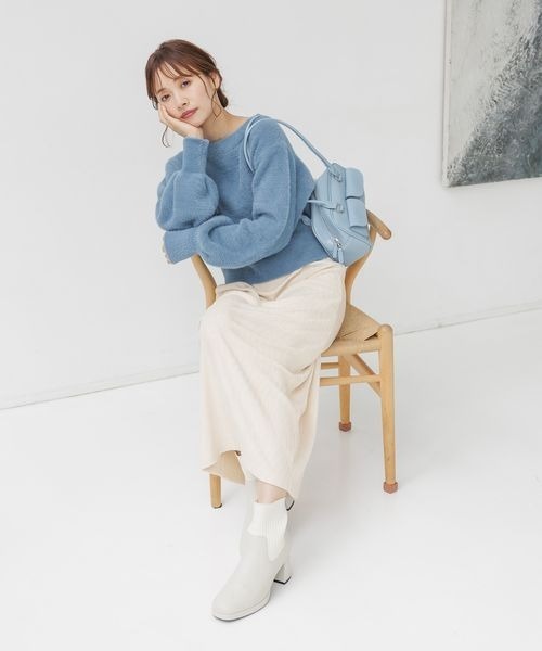 mysty woman（ミスティウーマン）の「ソフトフェザーボートネックプルオーバー　200953（ニット/セーター・レディース・オフホワイト/ブルー/ブラック・FREE）」の8枚目の写真