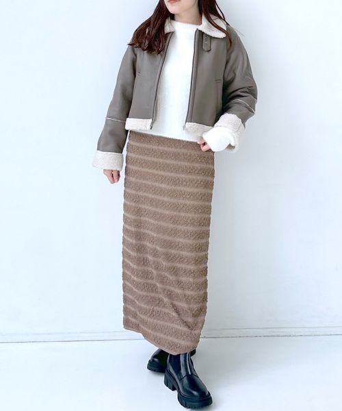 mysty woman（ミスティウーマン）の「ソフトフェザーボートネックプルオーバー　200953（ニット/セーター・レディース・オフホワイト/ブルー/ブラック・FREE）」の10枚目の写真