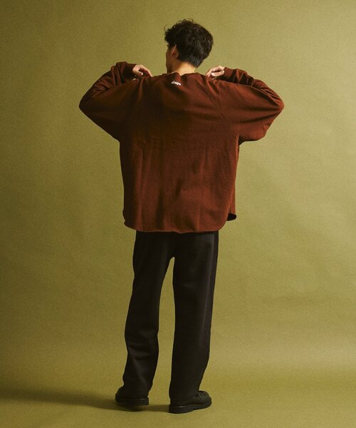 417 EDIFICE（フォーワンセブンエディフィス）の「SLAPS / SWEAT