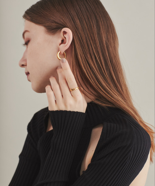 ciite' surgical stainless(シーテサージカルステンレス)の「【 金属アレルギー対応 】 ニュアンスリング サージカルステンレス(リング・レディース・ゴールド/シルバー・13号/11号/9号)」の8枚目の写真