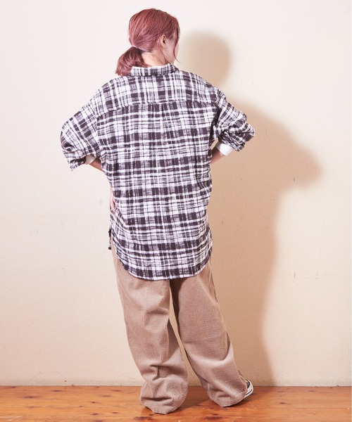 CUBE SUGAR（キューブシュガー）の「度甘ネルチェックビッグシャツ（シャツ/ブラウス・レディース・ナチュラル/チャコールグレー/マルチ/オレンジ/パープル・M）」の11枚目の写真