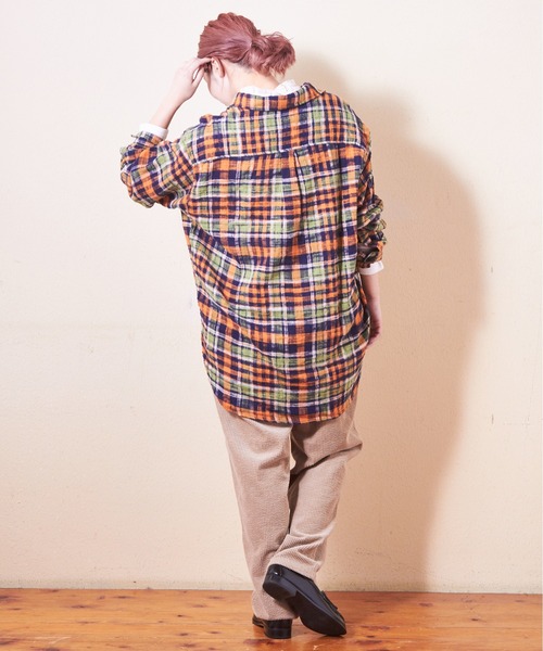 CUBE SUGAR（キューブシュガー）の「度甘ネルチェックビッグシャツ（シャツ/ブラウス・レディース・ナチュラル/チャコールグレー/マルチ/オレンジ/パープル・M）」の17枚目の写真