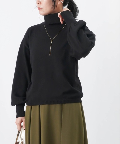 LUCA/LADY LUCK LUCA(ルカ/レディラックルカ)の「LC/LLL パールタートルネックニット(ニット/セーター・レディース・ブラック/グレー/ブルー/オレンジ・FREE)」の5枚目の写真