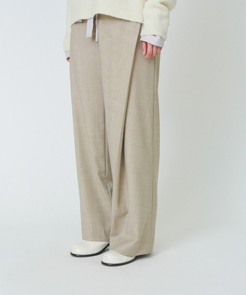 soduk（スドーク）の「big tack trousers（その他パンツ・レディース・ブラック/ベージュ・SMALL/MEDIUM）」の14枚目の写真
