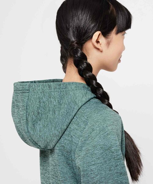 NIKE（ナイキ）の「《セットアップ対応商品》ナイキ マルチ ステイン レペル ジュニア Therma-FIT パーカー / Nike Multi Stain Repel Big Kids' Therma-FIT Hoodie HF4414-338 Vintage Green（パーカー・キッズ・グリーン系その他・130/140/150/160/170）」の6枚目の写真