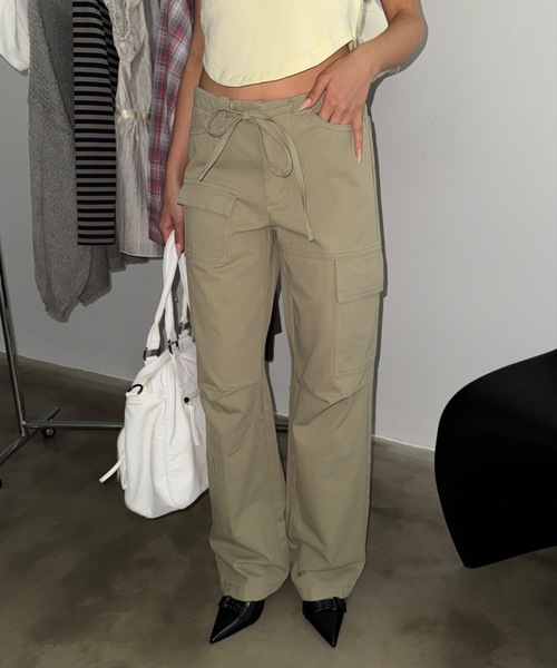 SHAGGIE（シャギー）の「ワンウォッシュルーズバギーカーゴパンツ（カーゴパンツ・レディース・カーキ/ベージュ/チャコールグレー・MEDIUM/SMALL）」の22枚目の写真