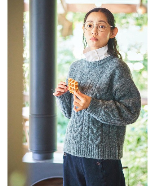 and myera（アンド マイラ）の「ａｎｄ　ｍｙｅｒａ　タートルネックなトップス（Tシャツ/カットソー・レディース・ホワイト/ブルー/ブラック・M/L/LL/S）」の8枚目の写真