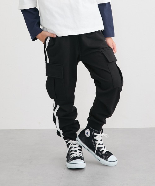 QUNTSTYLE（キュントスタイル）の「サイドラインカーゴパンツ（カーゴパンツ・キッズ・グレー系/ブラック・140/130/120/110/160/150）」の2枚目の写真