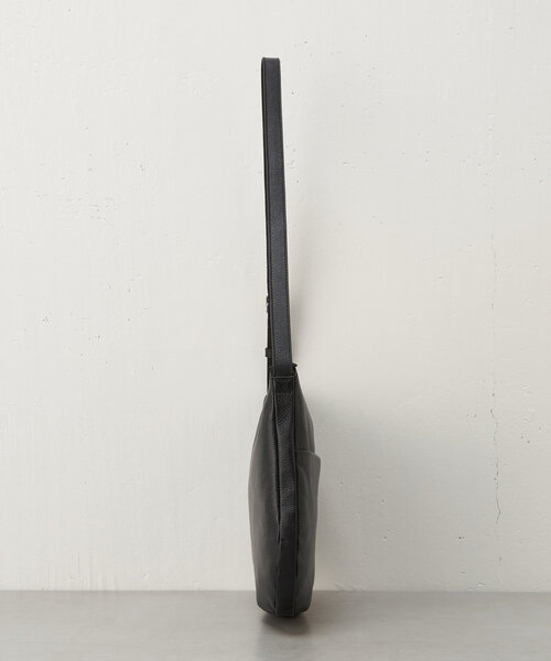 Jena espace merveilleux（ジェナ　エスパスメルヴェイユ）の「本革ワンハンドルバッグ（トートバッグ・レディース・グレー/ブラック・FREE）」の4枚目の写真