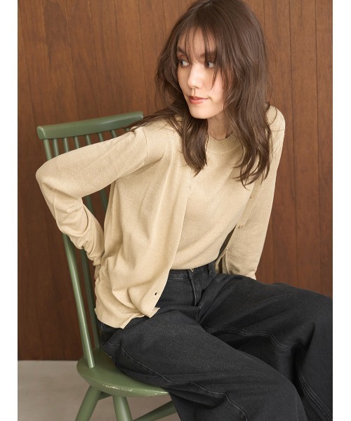 Mila Owen(ミラオーウェン)の「SET UPラメニットハーフスリーブプルオーバー(ニット/セーター・レディース・ライトブルー/イエロー/グレー/ベージュ・1/0)」の17枚目の写真