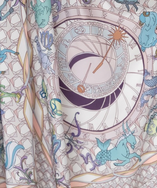 Audie a Muses ホロスコーププリントワンピース　38 Audie a Muses（オーディアミューズ）の「ホロスコーププリント