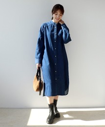 blanc basque（ブランバスク）の「パールボタン ダンガリーデニムワンピース（ワンピース）」