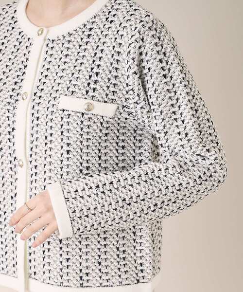 ITS'DEMO（イッツデモ）の「【通勤／手洗い可】ラメツイードニットジャケット（ノーカラージャケット・レディース・オフホワイト/ホワイト系6/ネイビー・00）」の4枚目の写真