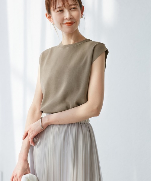 ROPE' PICNIC（ロペピクニック）の「【UVカット・接触冷感・イージーケア】八方映えニット ゼロスリーブニットプルオーバー（ニット/セーター・レディース・オフホワイト/サックスブルー/カーキ/ホワイト系その他5/ブラック系その他2/ブラック/ピンク系その他2/グリーン系その他/ベージュ/ブラウン・38）」の7枚目の写真