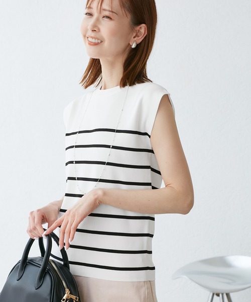 ROPE' PICNIC（ロペピクニック）の「【UVカット・接触冷感・イージーケア】八方映えニット ゼロスリーブニットプルオーバー（ニット/セーター・レディース・オフホワイト/サックスブルー/カーキ/ホワイト系その他5/ブラック系その他2/ブラック/ピンク系その他2/グリーン系その他/ベージュ/ブラウン・38）」の3枚目の写真