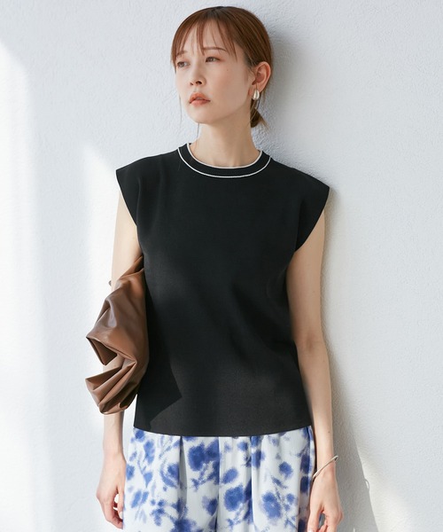 ROPE' PICNIC（ロペピクニック）の「【UVカット・接触冷感・イージーケア】八方映えニット ゼロスリーブニットプルオーバー（ニット/セーター・レディース・オフホワイト/サックスブルー/カーキ/ホワイト系その他5/ブラック系その他2/ブラック/ピンク系その他2/グリーン系その他/ベージュ/ブラウン・38）」の15枚目の写真