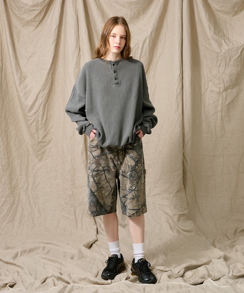 WETTEMPT（ウィテンプト）の「HENRY NECK PIGMENT WAFFLE LONG TEE / ヘンリーネックピグメントワッフルロンT（Tシャツ/カットソー・メンズ・グレー/カーキ/チャコール/ベージュ/ネイビー/ブラック・MEDIUM/SMALL/LARGE）」の14枚目の写真